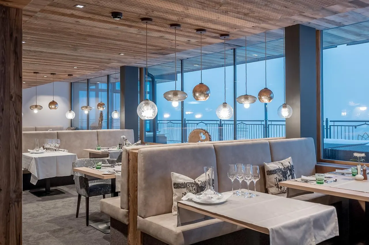 ****  Hotel Enzian Hochsoelden Superior Austria
